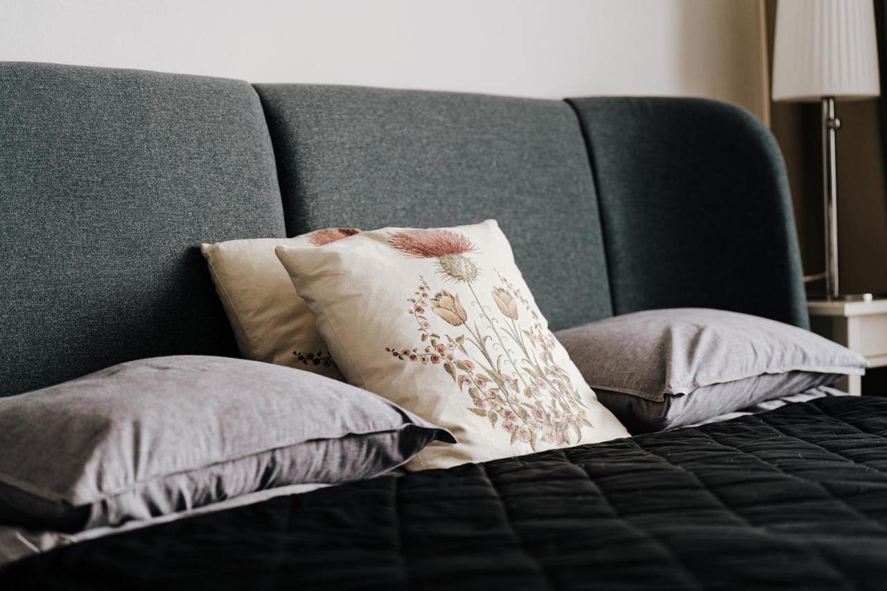 Butique Apartman Balatonlelle Exteriör bild