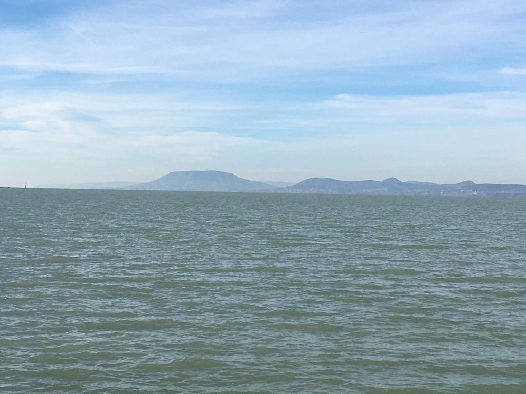 Butique Apartman Balatonlelle Exteriör bild