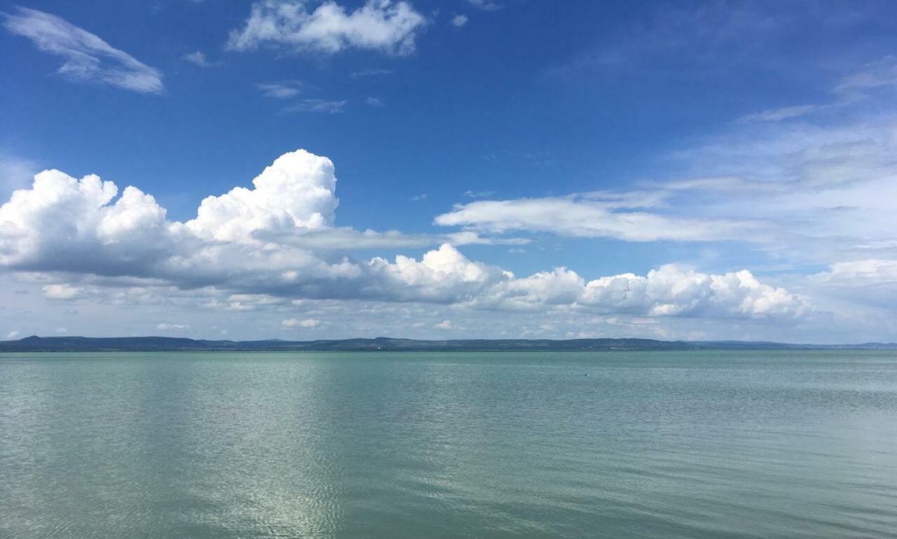 Butique Apartman Balatonlelle Exteriör bild